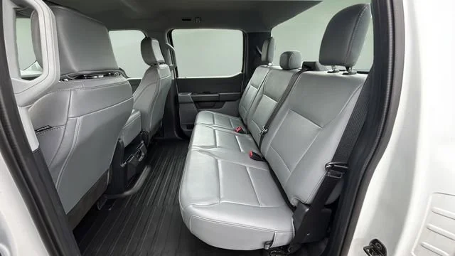 Used 2023 White Ford XL image 19
