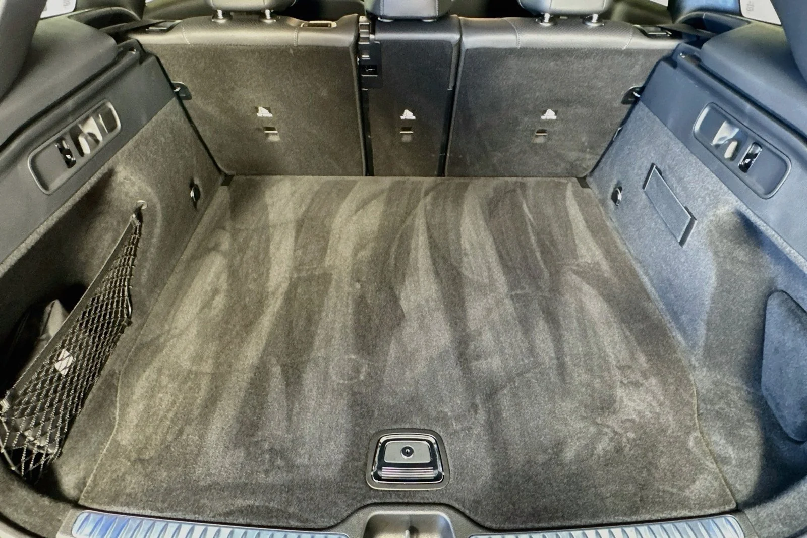 Used 2026 Black Mercedes-Benz GLC 300 image 25
