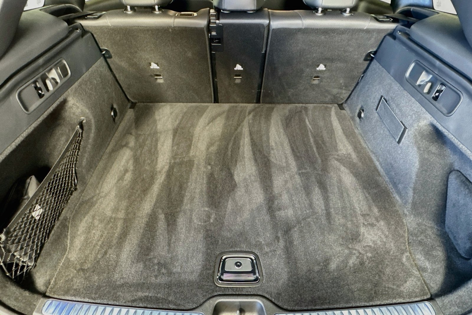 Certified Used 2026 Black Mercedes-Benz GLC 300 image 25