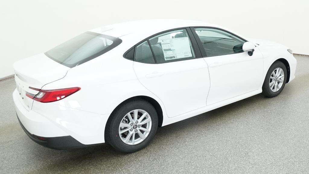 New 2026 Ice Cap Toyota LE image 18