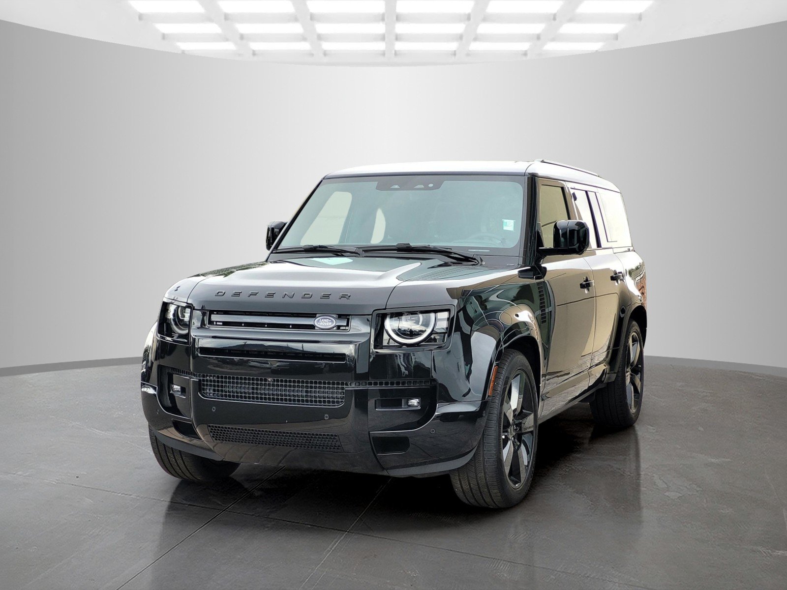 New 2026 Santorini Black Land Rover X-Dynamic SE image 6