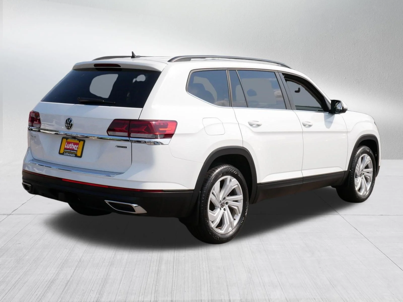 Certified Used 2023 Pure White Volkswagen 3.6L V6 SE w/Technology image 7