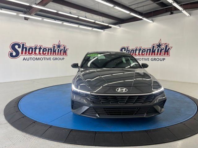 2025 Hyundai Elantra SEL - Photo 22