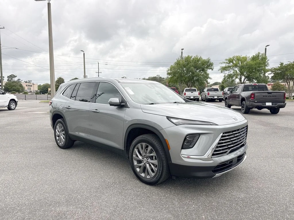 2025 Buick Enclave Preferred's photo