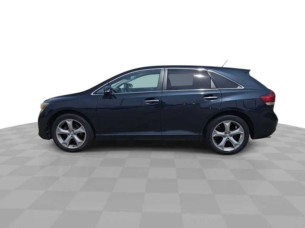 Used 2013 Gray Toyota Limited image 5