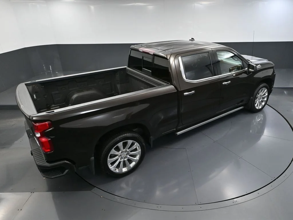 Used 2020 Brown Chevrolet High Country image 65