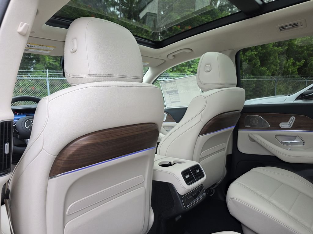 New 2026 MANUFAKTUR Alpine Grey Mercedes-Benz GLS 450 image 12