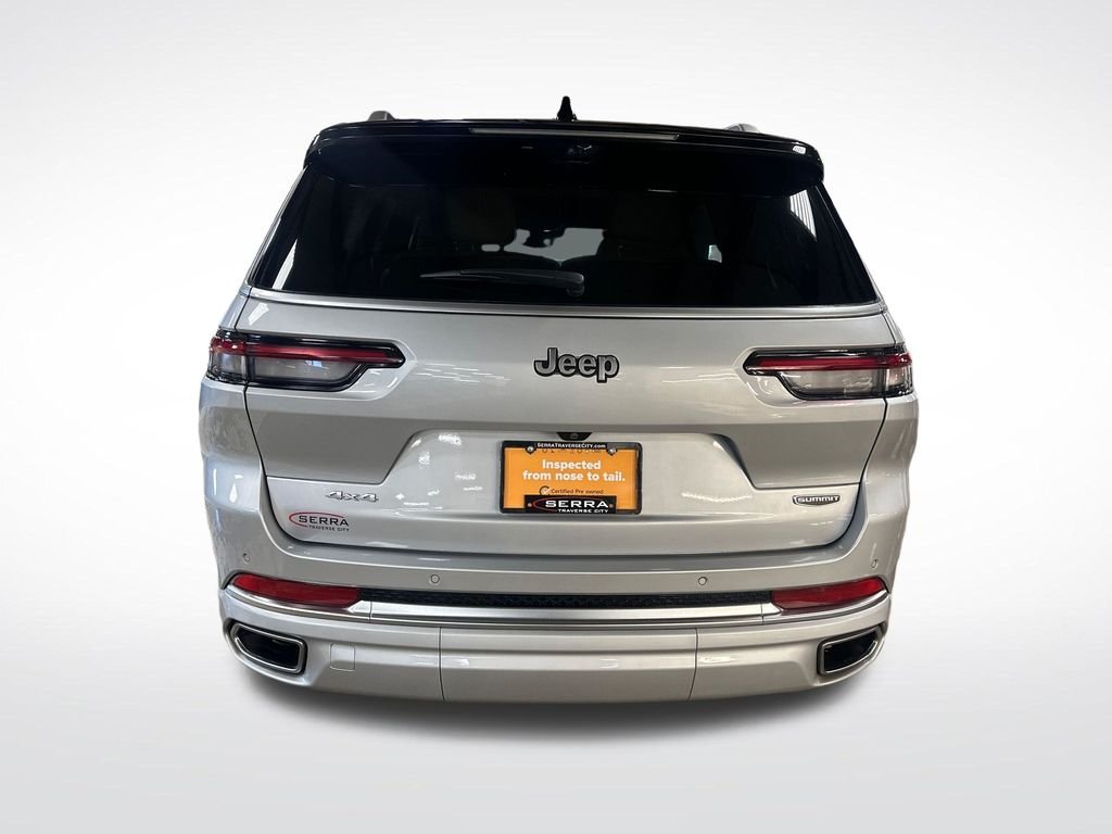 Used 2023 Silver Jeep Summit image 4