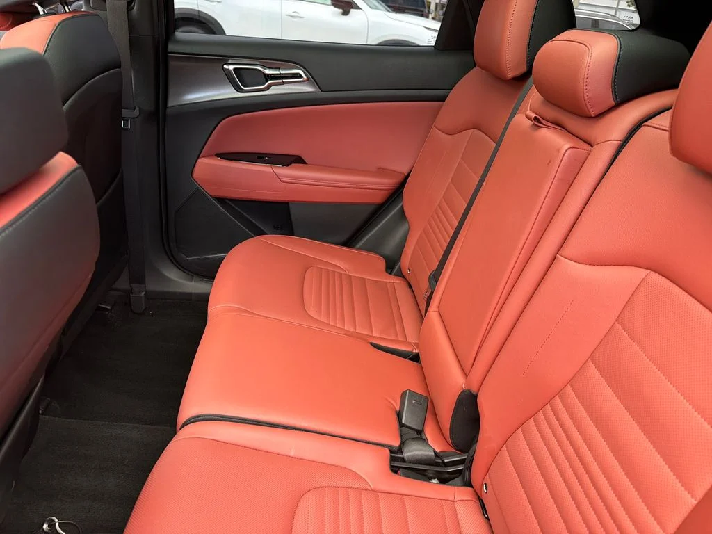 2023 Kia Sportage SX - Photo 32