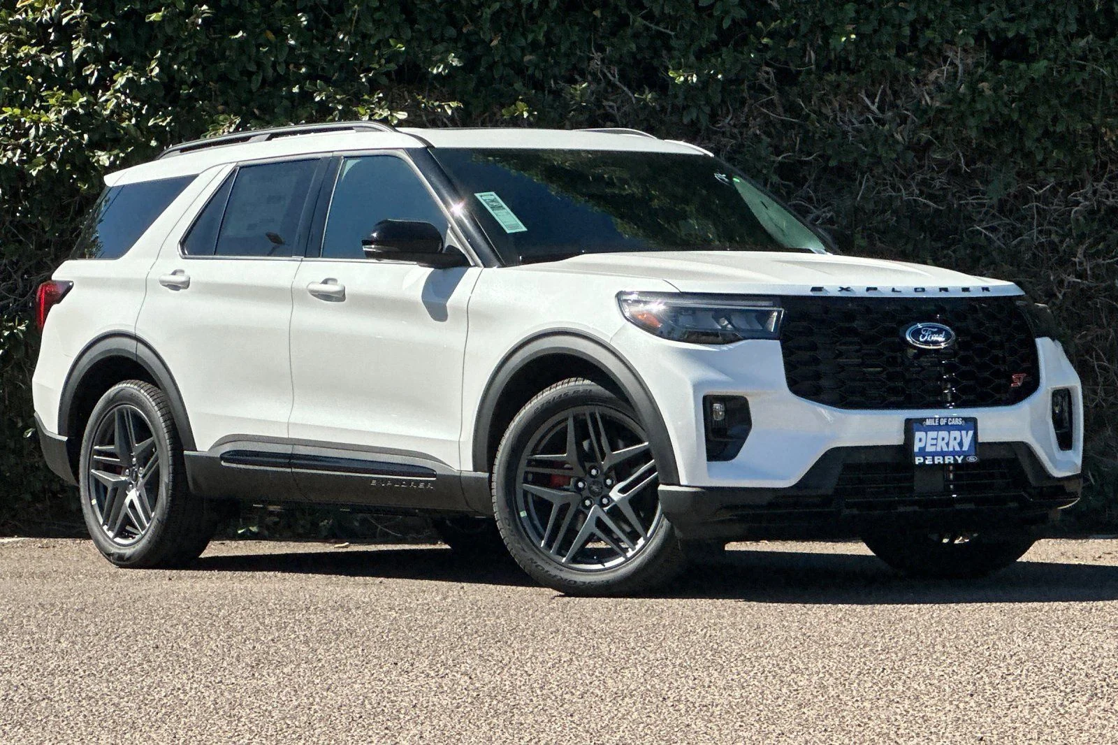 2026 Ford Explorer ST 4WD's photo