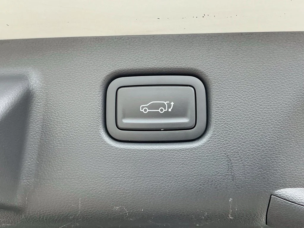 Used 2025 Gray Hyundai Limited image 18