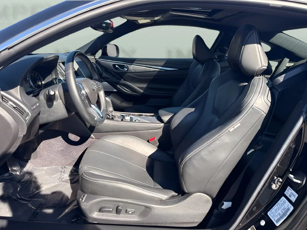 Used 2022 Black INFINITI LUXE image 10