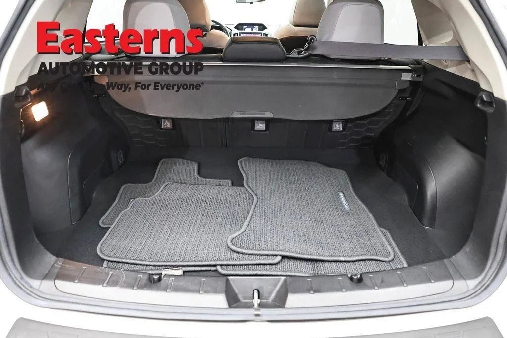 Used 2019 White Subaru 2.0i Limited image 11