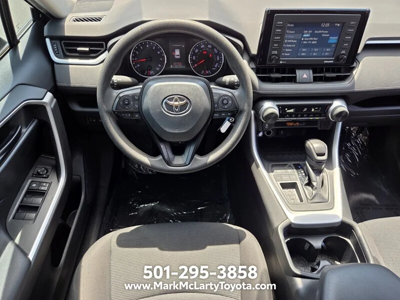 Used 2020 Midnight Black Metallic TOYOTA LE FWD image 13
