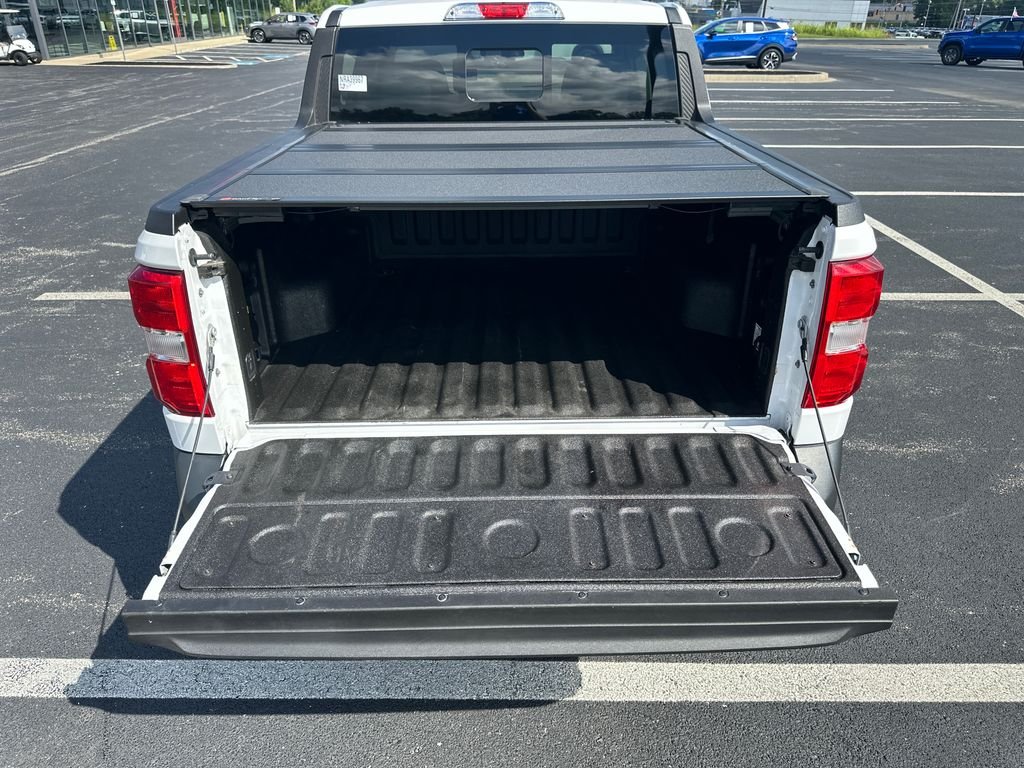Used 2022 White Ford XLT image 9