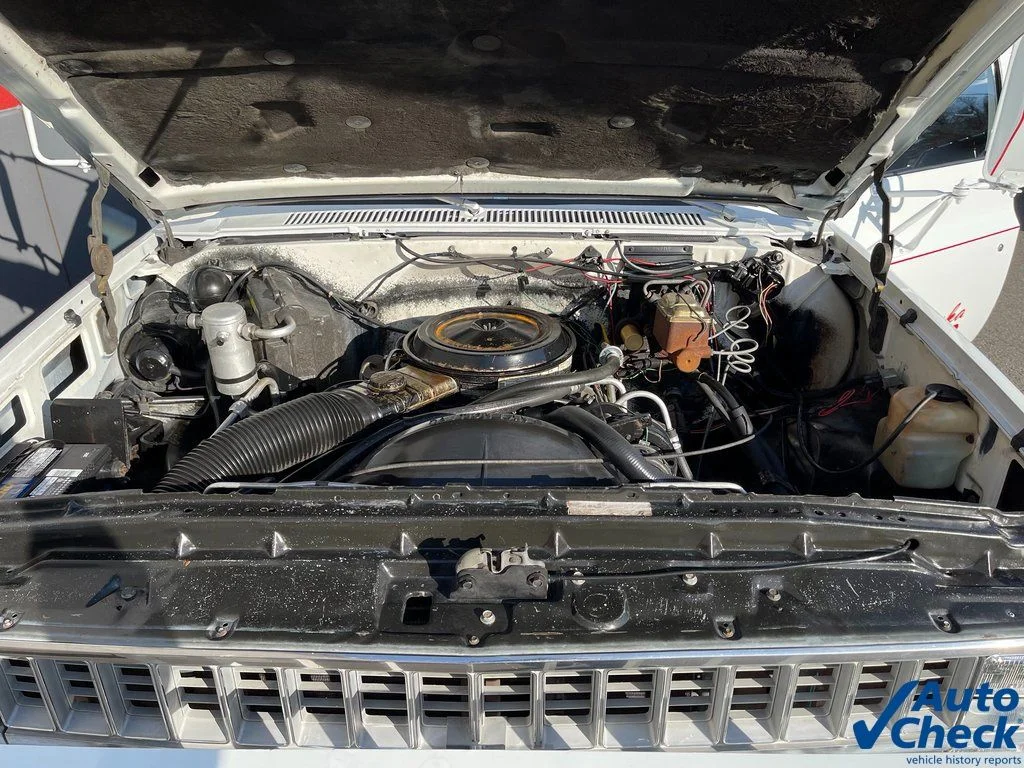 Used 1982 White Chevrolet  image 35