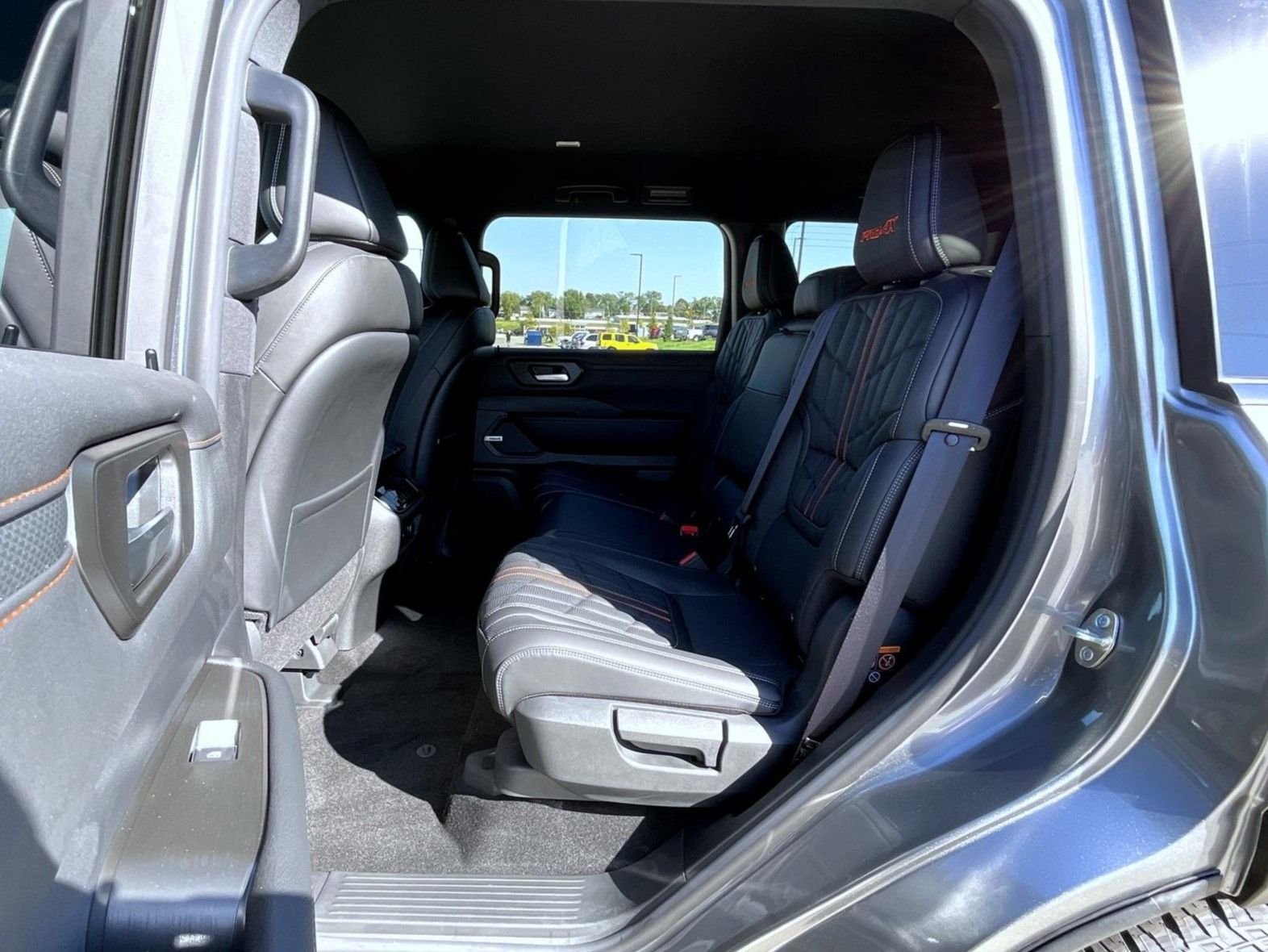 2026 Nissan Armada PRO-4X - Photo 11