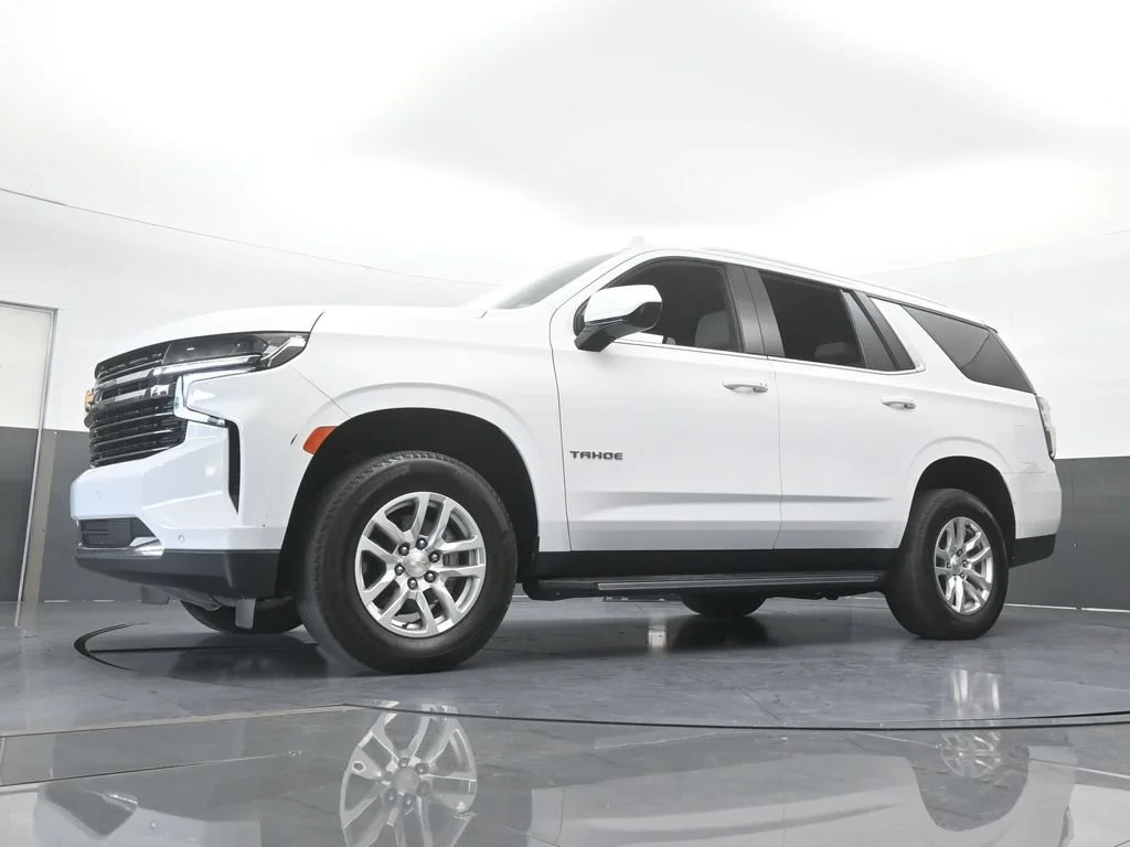 Used 2024 Summit White Chevrolet LT image 54