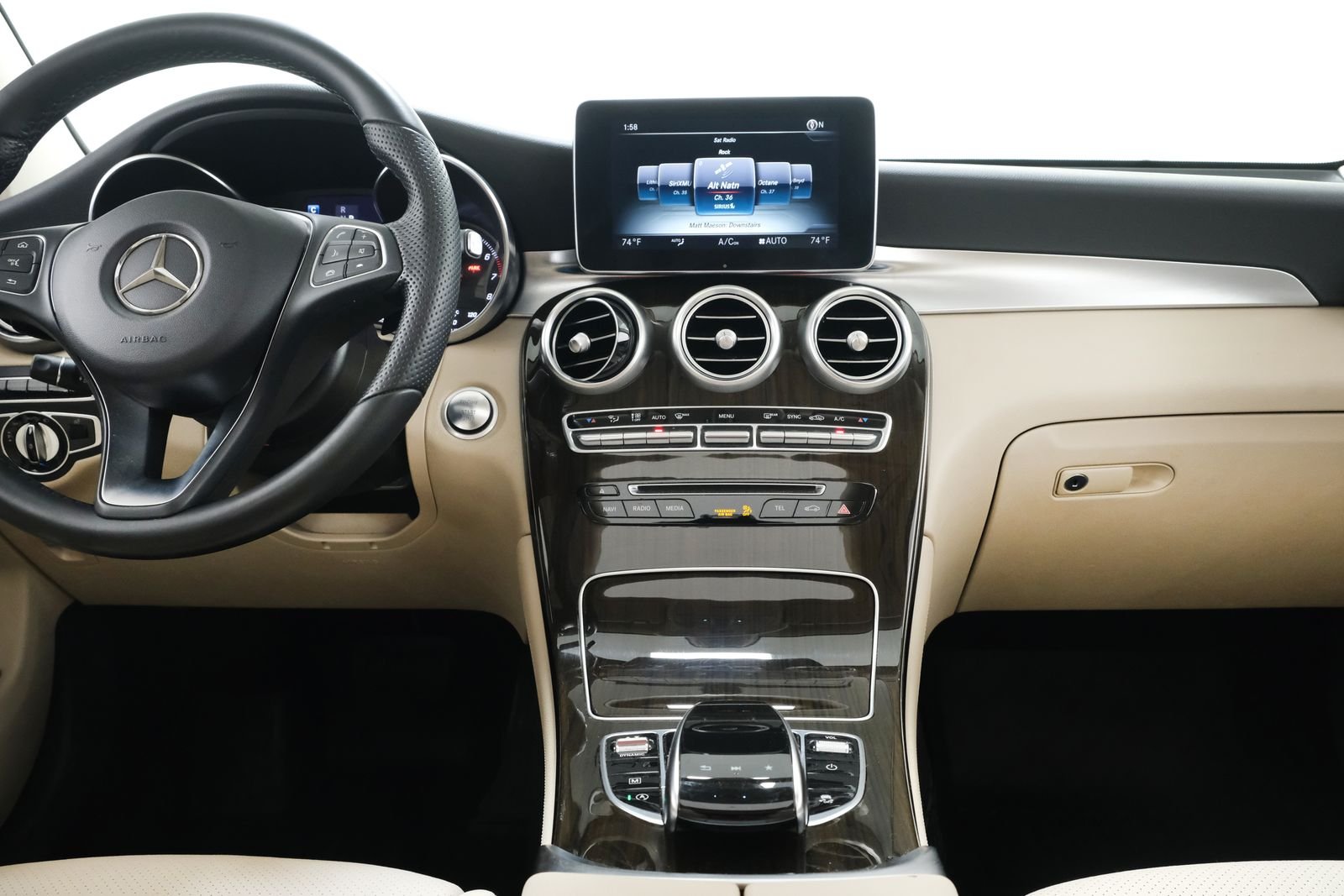 Used 2017 designo Diamond White Metallic Mercedes-Benz GLC 300 image 9