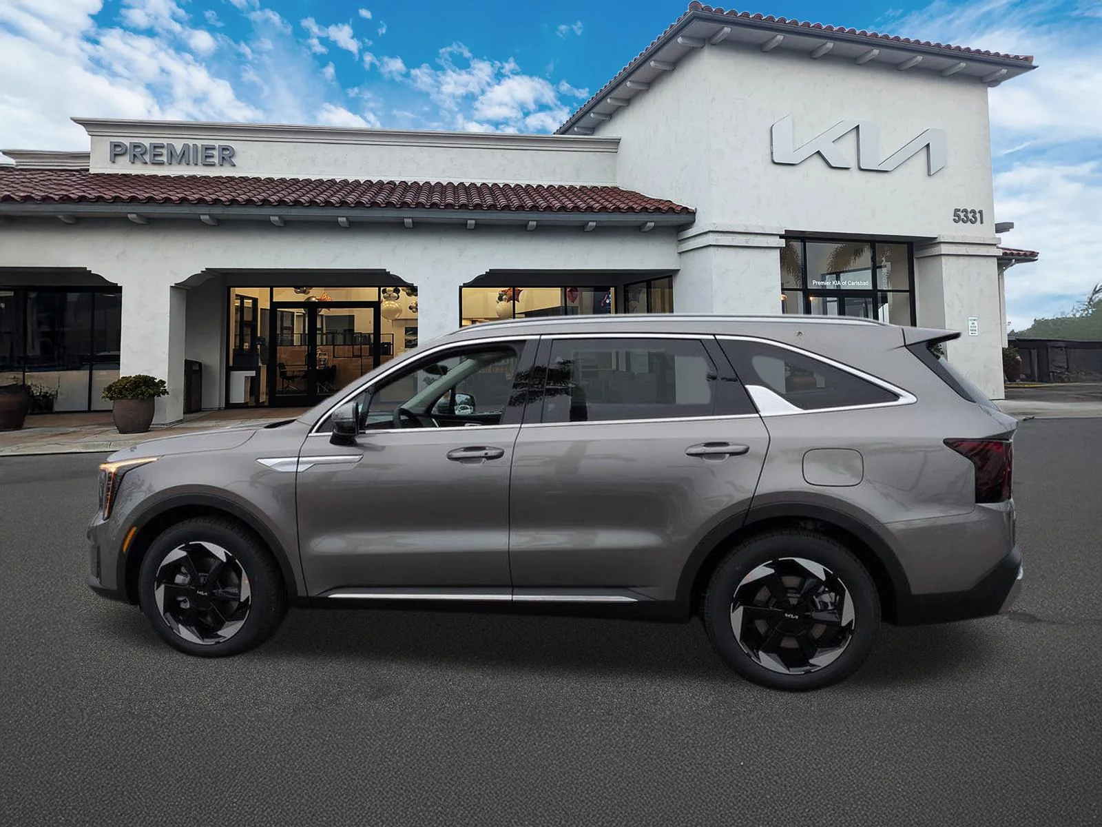 New 2026 Volcanic Sand Kia EX AWD image 5