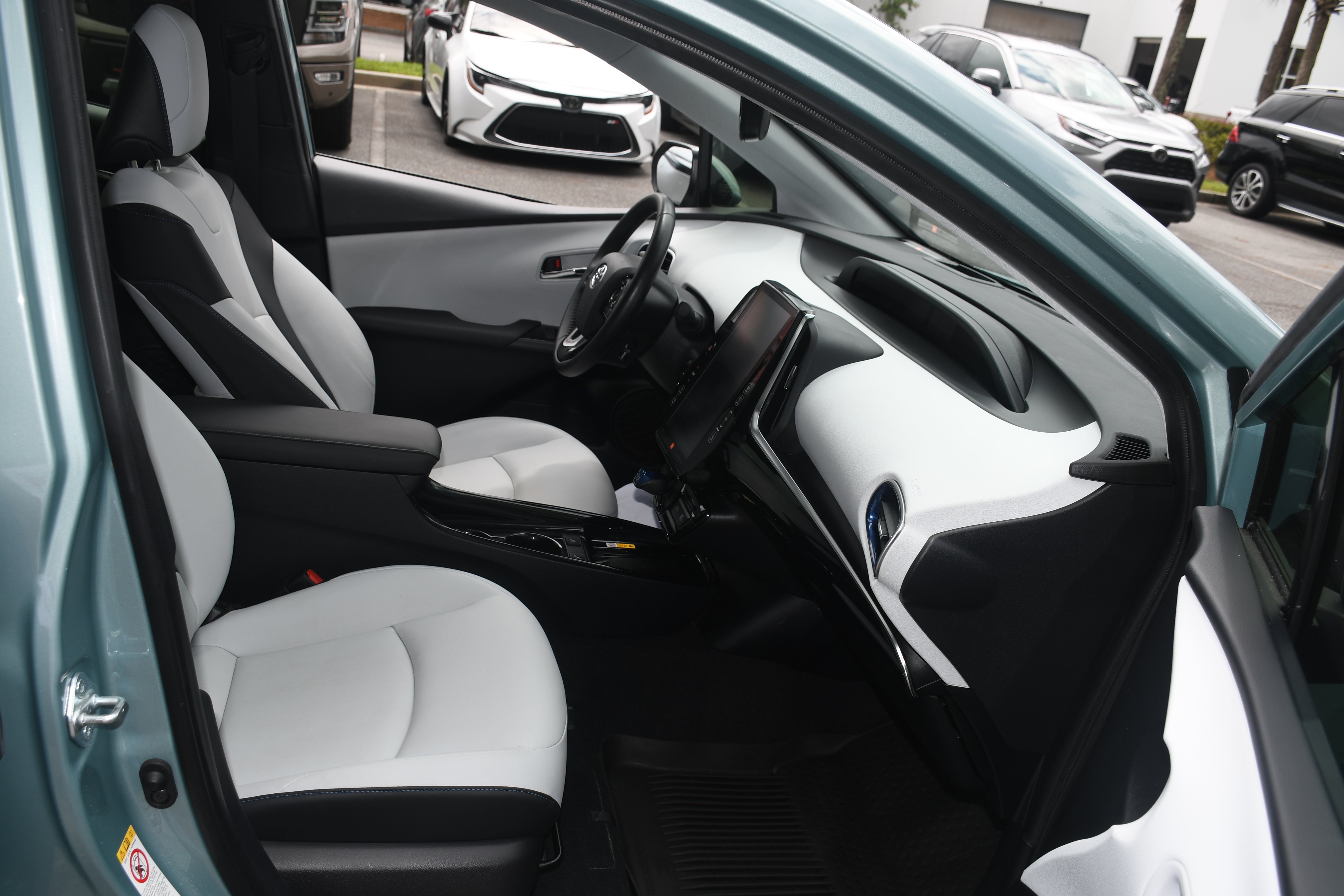 Used 2022 Beige Toyota Limited image 21