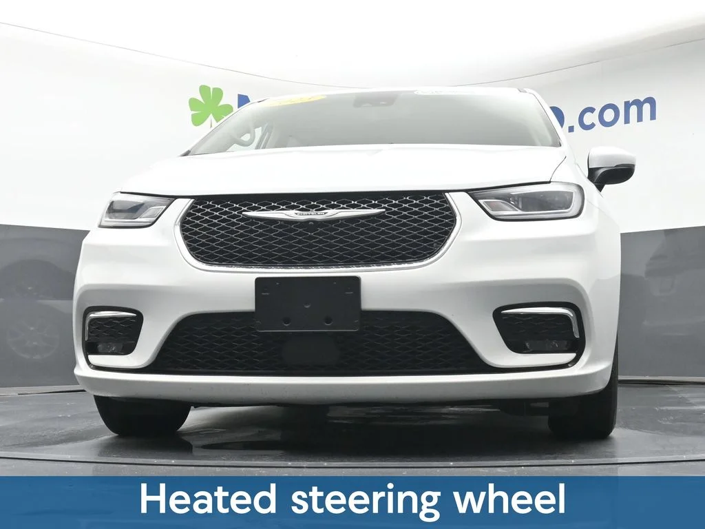 Used 2023 White Chrysler Touring L image 8