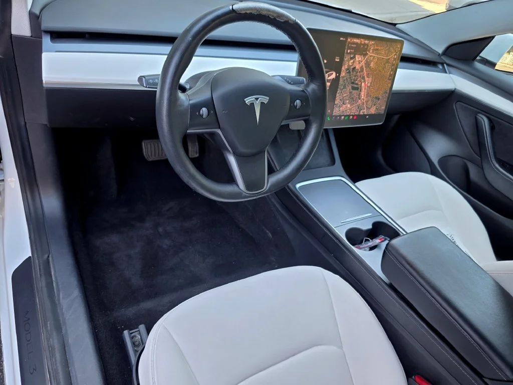 Used 2021  Tesla Long Range image 14