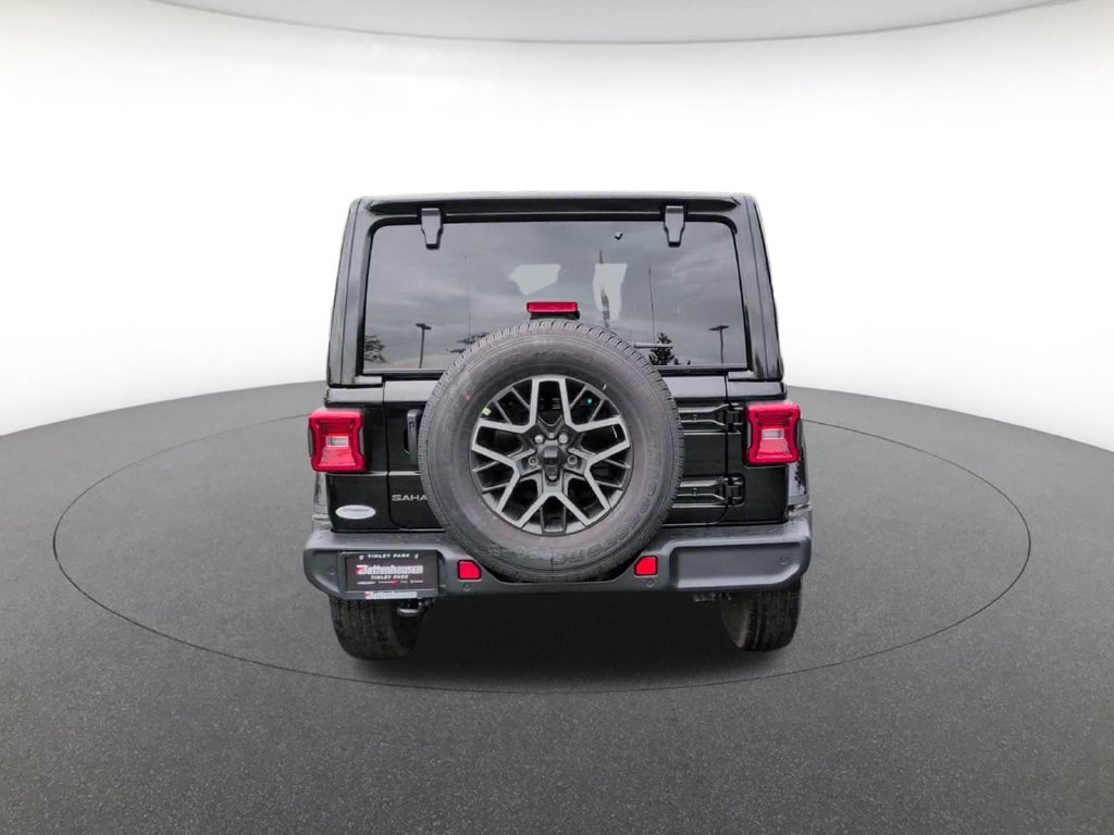 New 2027 Black Clear-Coat Paint Jeep Sahara image 9