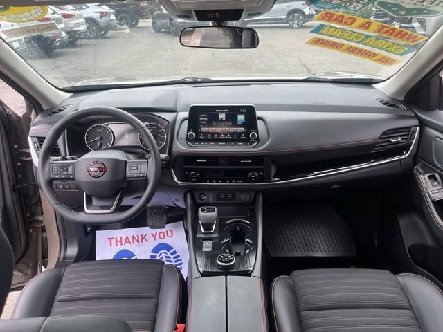 Used 2025 Tan Nissan Rock Creek image 18