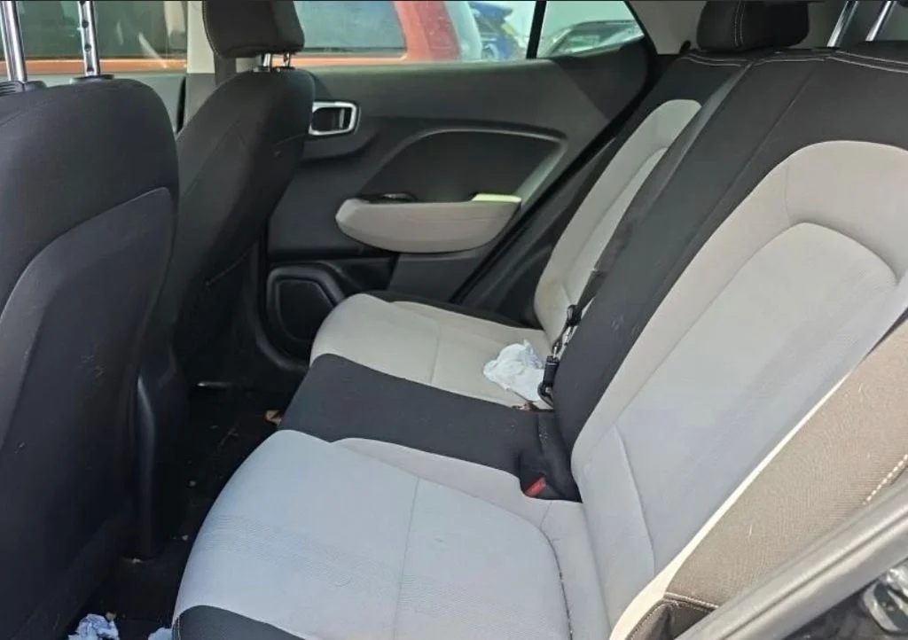 Used 2021 Black Hyundai SEL image 4