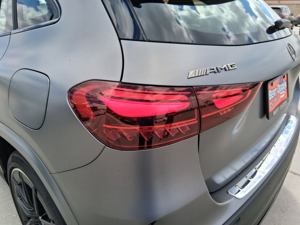 New 2026 MANUFAKTUR Mountain Grey Magno Mercedes-Benz AMG® GLA 35 4MATIC® SUV image 10