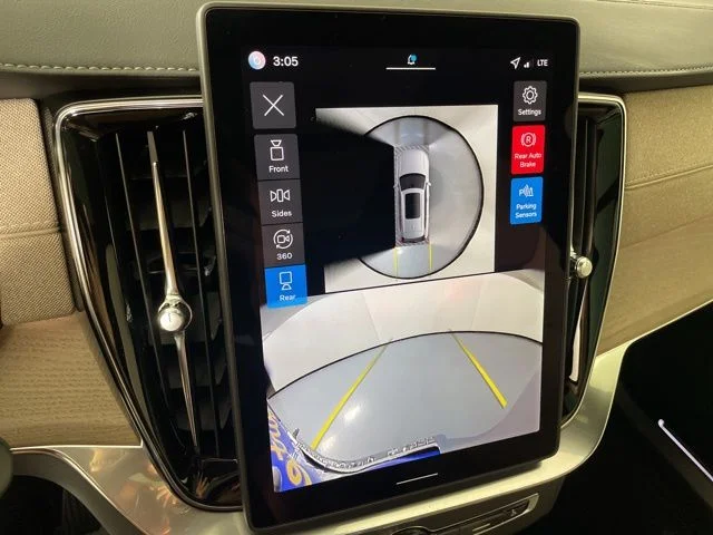 2026 Volvo XC90 Plus - Photo 31