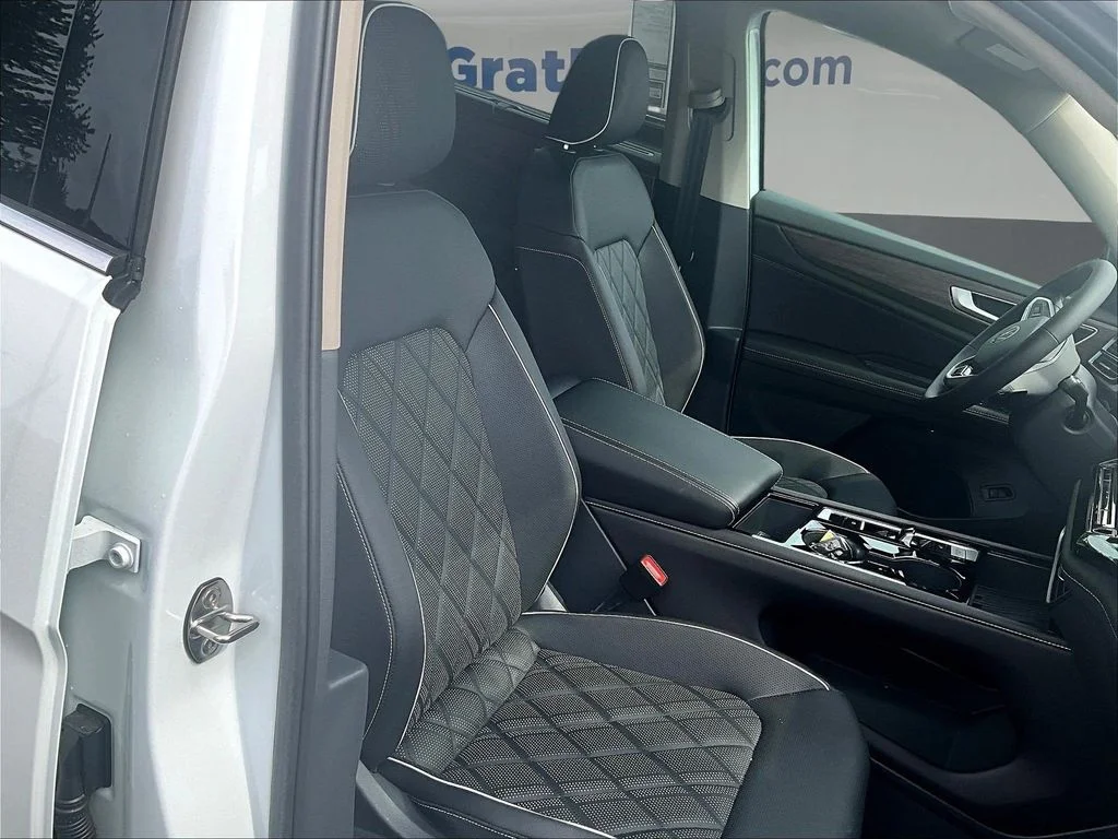2026 Volkswagen Atlas SEL Premium R-Line - Photo 11