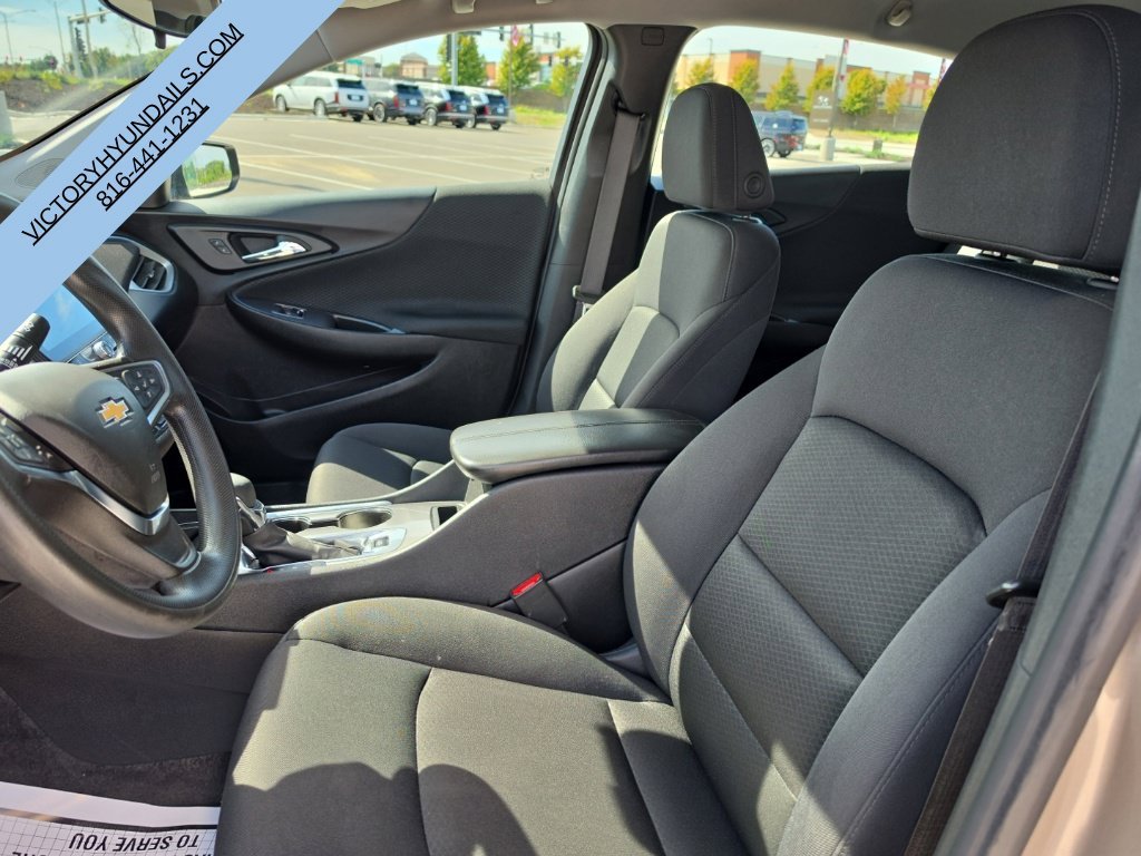 Used 2024 Gray Chevrolet LT image 14