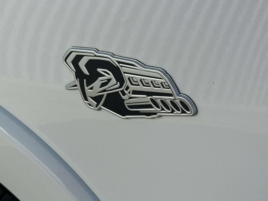 New 2026 Bright White Clear-Coat Exterior Paint RAM Big Horn/Lone Star image 9