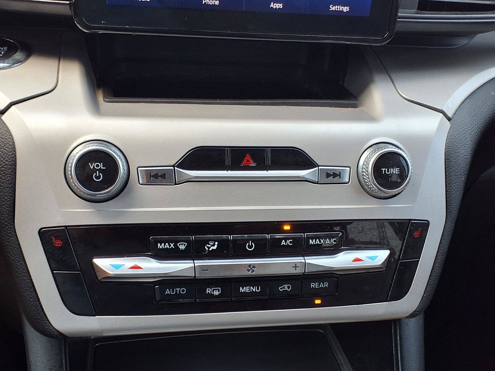 Used 2023 Green Ford XLT image 18
