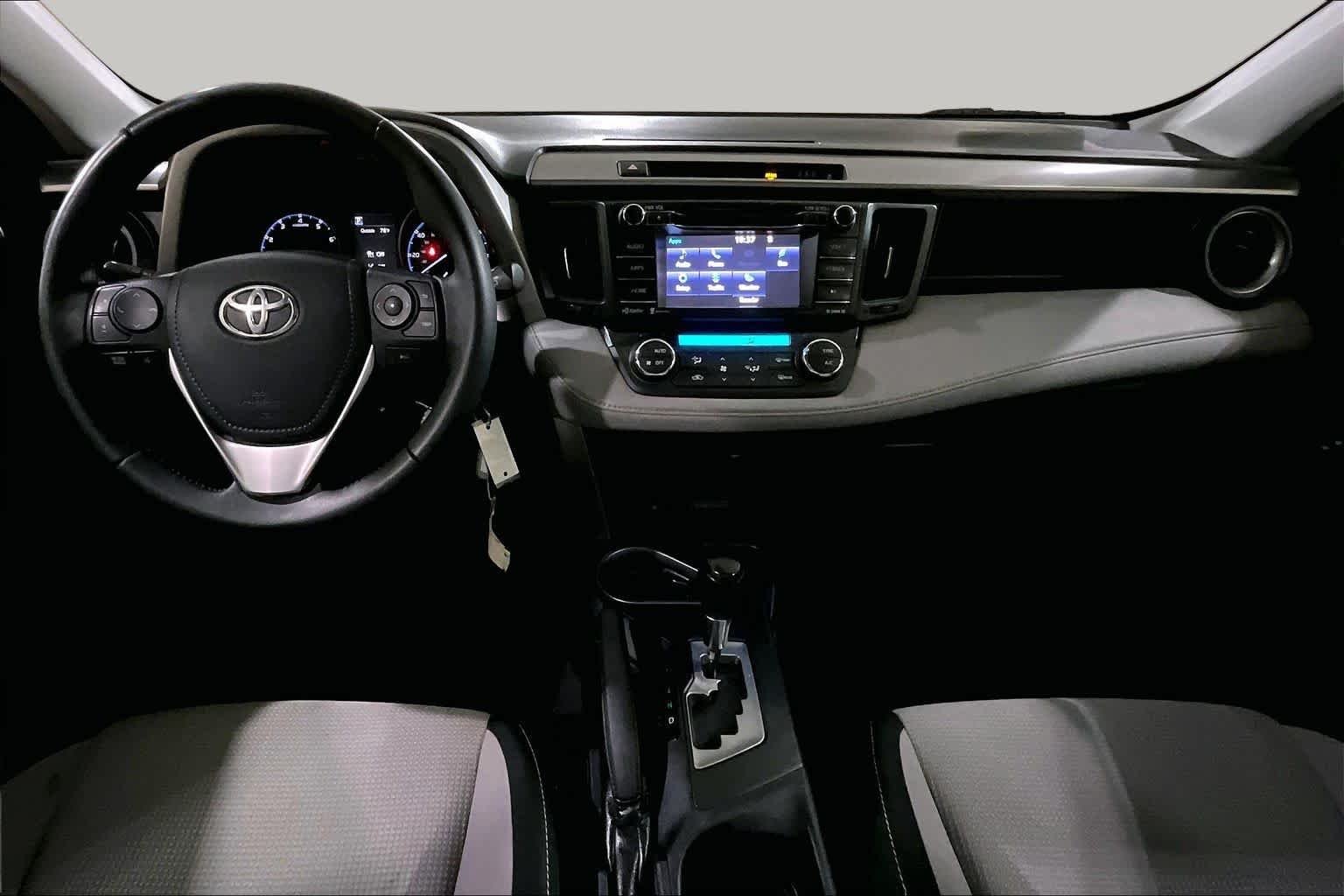 Used 2017 Galactic Aqua Mica Toyota XLE image 15
