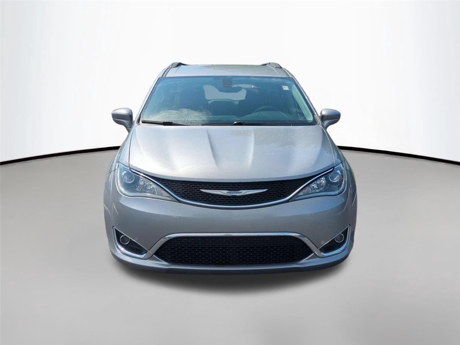 Used 2017 Billet Silver Metallic Clearcoat Chrysler Touring-L image 2