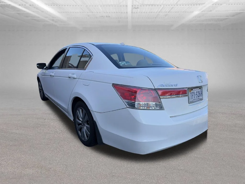 Used 2012 White Honda EX-L image 3
