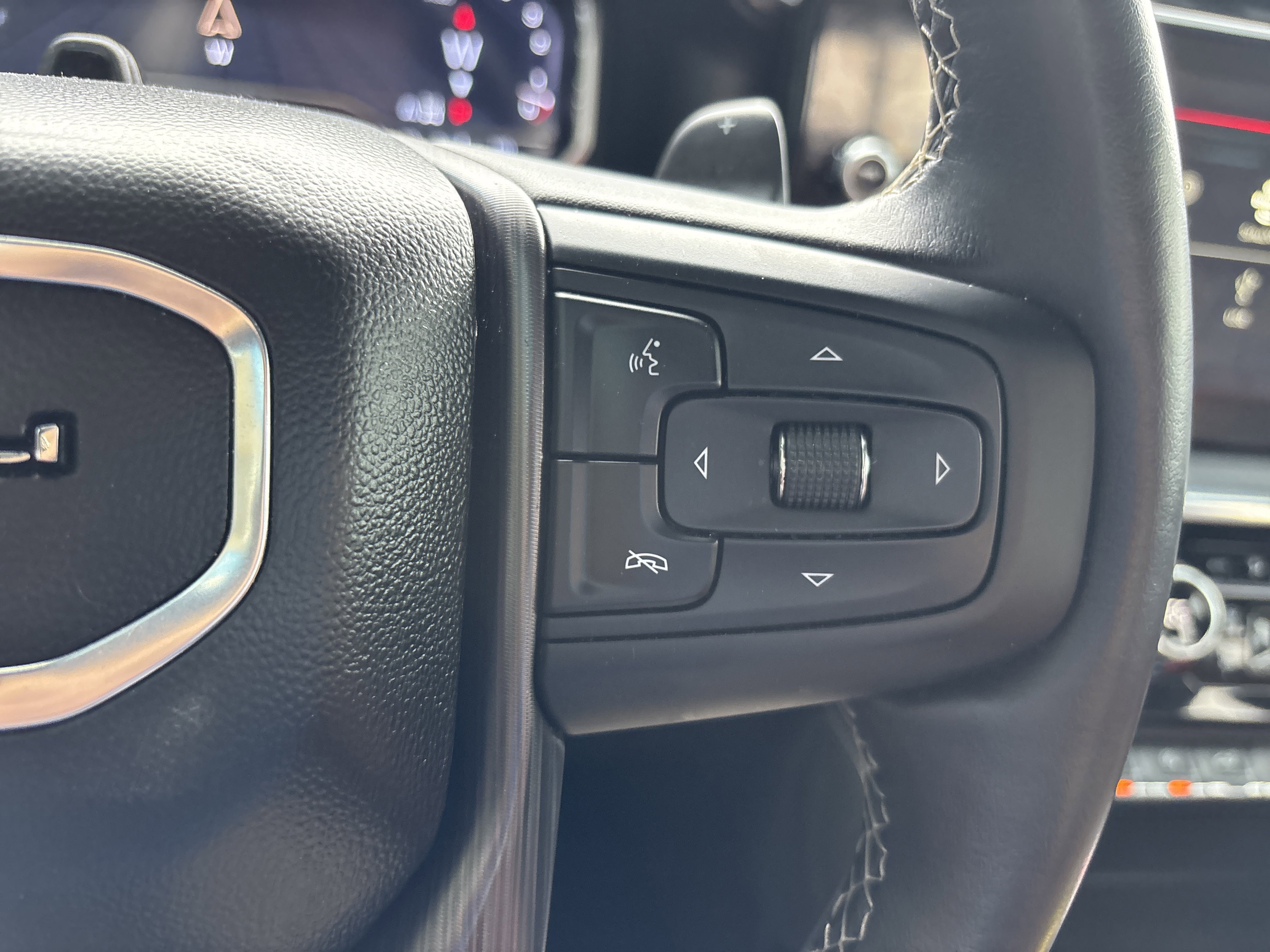 Used 2024 Thunderstorm Gray GMC Denali Ultimate image 31