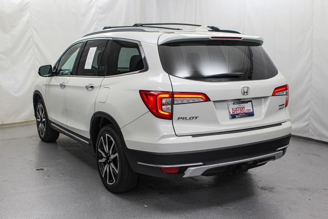 Used 2019 White Honda Touring image 5