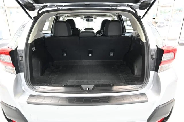 Used 2021 Silver Subaru Limited image 28
