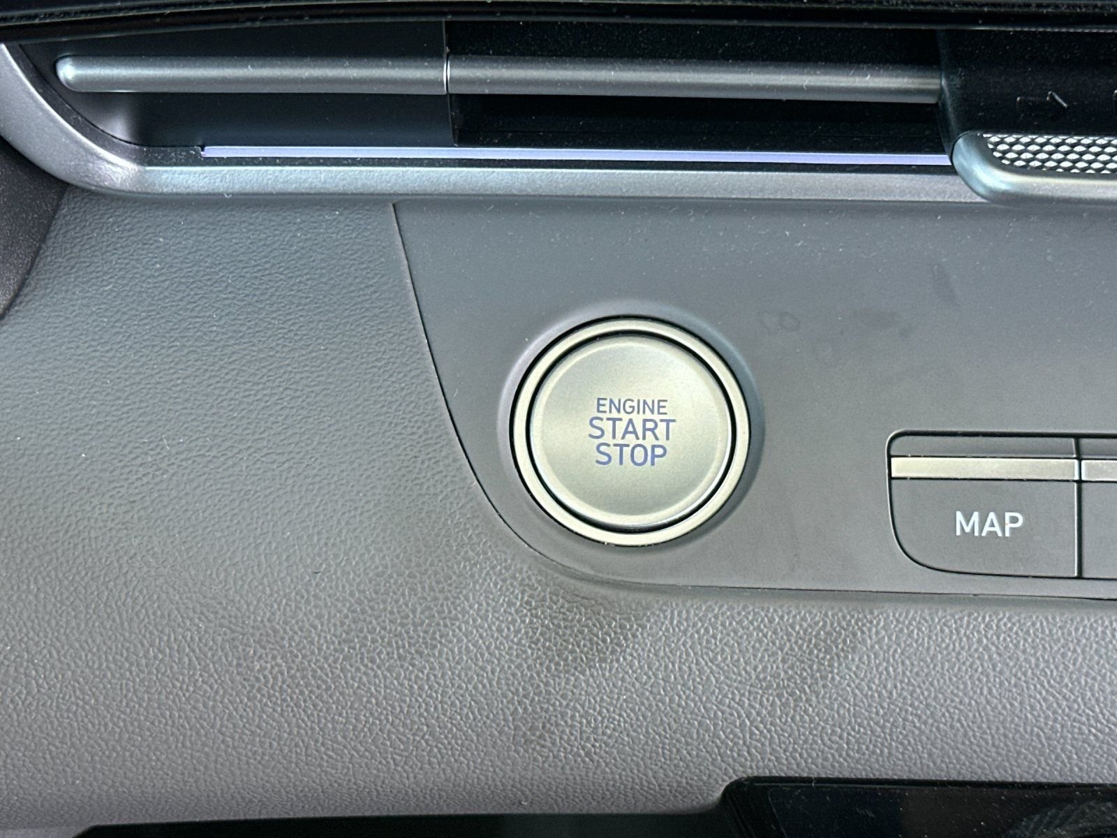 2024 Hyundai Elantra SEL - Photo 22