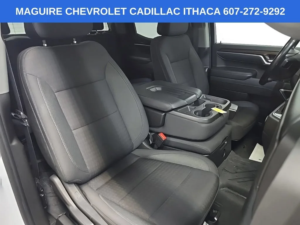 Used 2022 Summit White Chevrolet LT image 14
