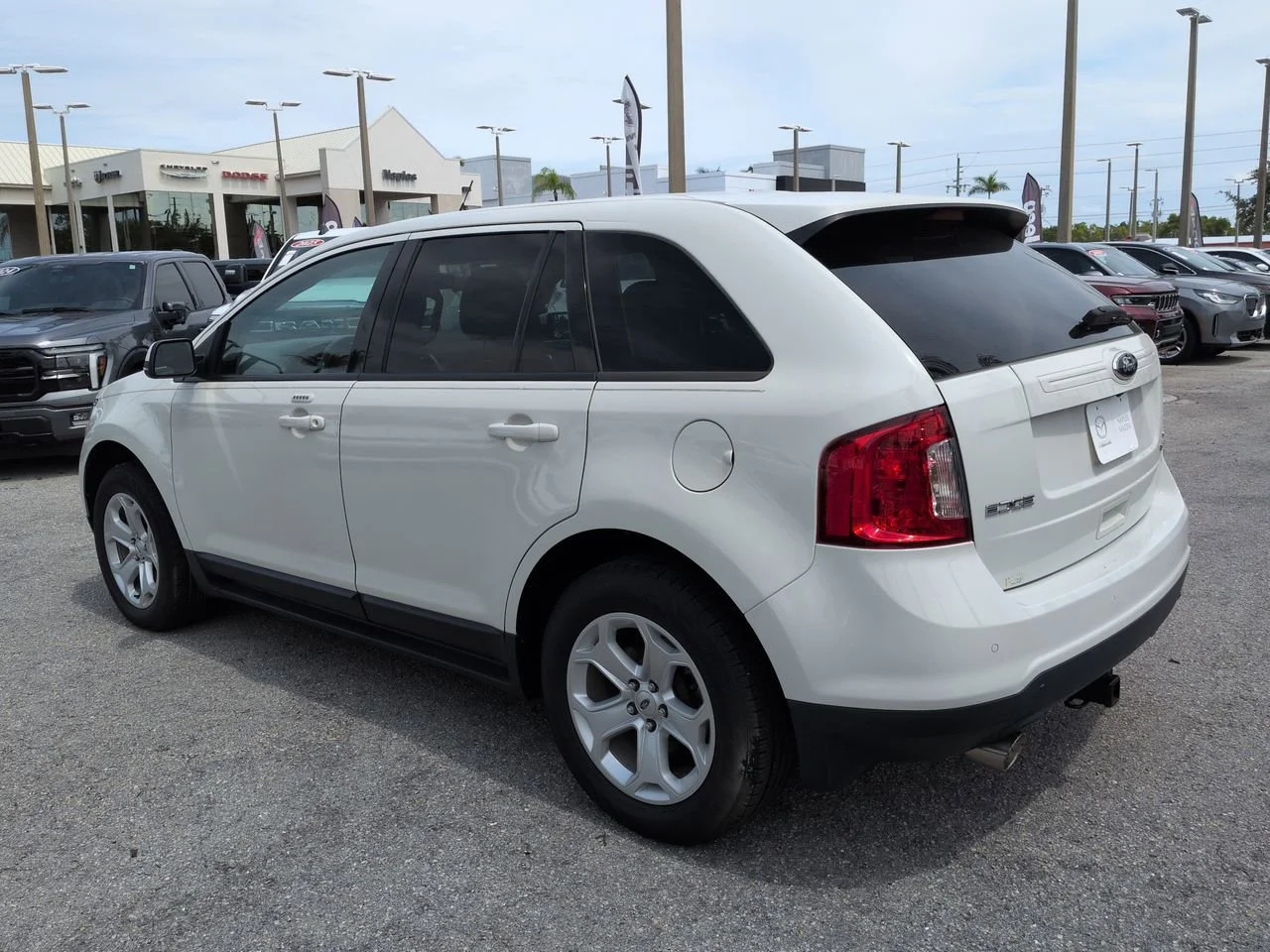 Used 2013 White Suede Ford SEL image 7