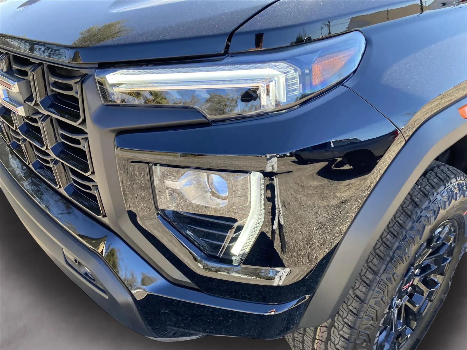 New 2026 Onyx Black GMC Elevation image 24