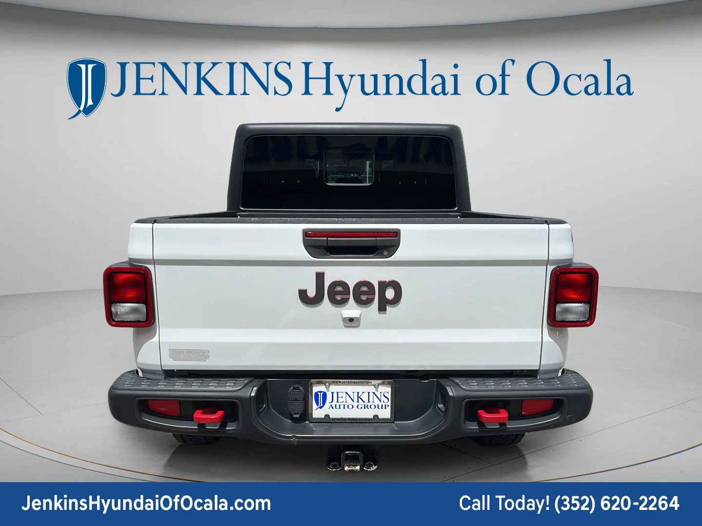 Used 2022 Bright White Clearcoat Jeep Rubicon image 4