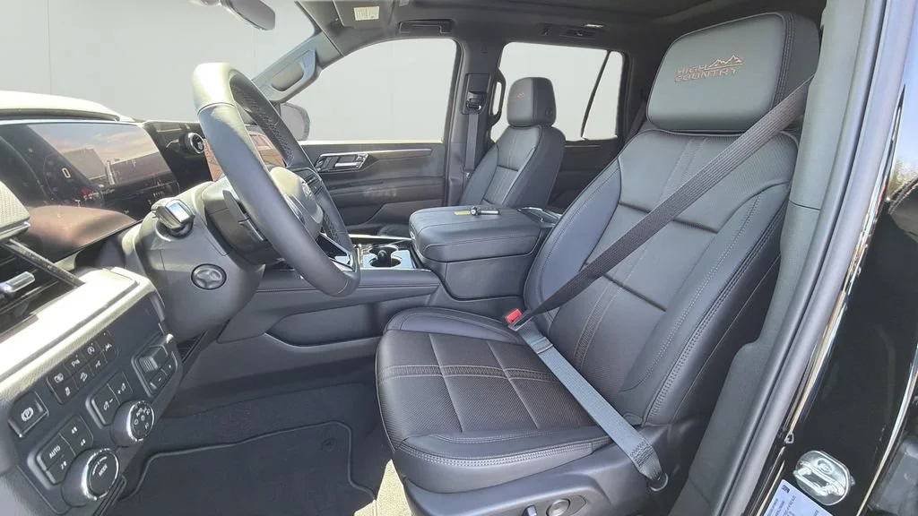 New 2026 Black Chevrolet High Country image 17