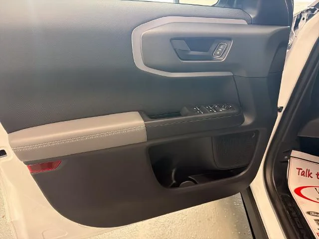 New 2026 Oxford White Ford Badlands® image 29