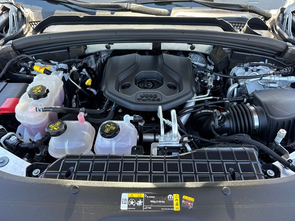 Certified Used 2022 White Jeep 4xe image 10